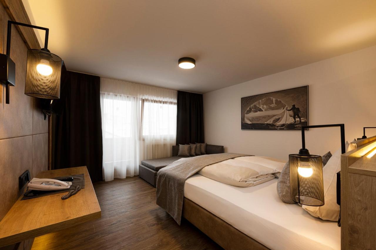 Hotel Brugger 富尔普梅斯 外观 照片